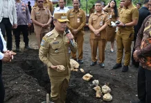 Bupati Humbahas Letakkan Batu Pertama Gereja GBI Hutapaung