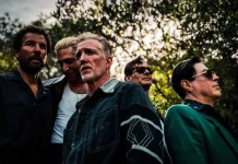 Queens of the Stone Age Rilis Lagu Baru, Easy Street