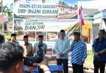 Ketua PP Persis dan Wamen Dikdasmen Kunjungi Sekolah Terdampak Banjir di Tapteng