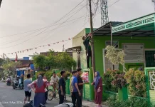 Sambut HUT ke-81 RI, Pemuda Jalan Rawo Hias Lingkungan dengan Nuansa Merah Putih