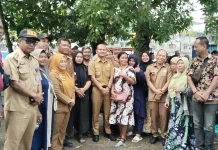 Wali Kota Tanjungbalai Sahuti Permintaan Pedagang, Tegaskan Tidak Ada Larangan