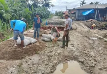 Satgas Karya Bakti TNI Kebut Pembangunan Jembatan Beton di Desa Mehaga