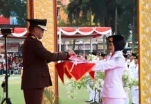 Upacara Penurunan Bendera HUT Ke-81 RI di Kota Binjai Berlangsung Khidmat