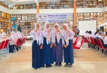 Empat Siswi SMPN 1 Teluk Mengkudu Ikuti Pembekalan Resensi Buku