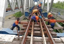 KAI Sumut Jaga Kelestarian Lingkungan lewat Penggunaan 3.131 Bantalan Sintetis