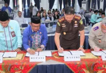 Wabup Labuhanbatu Teken Kerjasama Percepatan Sertifikasi Tanah Wakaf