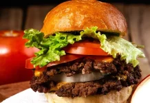 Burger Daging Murah, Enak Belum Tentu Sehat