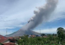 Pemkab Karo Perpanjang Status Darurat Erupsi Sinabung