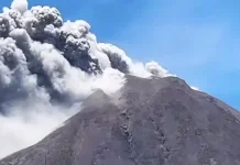 Dua Desa Dievakuasi Pasca Status Sinabung Naik Level Siaga