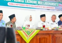 Bupati Labuhanbau Dorong Masjid Jadi Pusat Pemberdayaan Umat