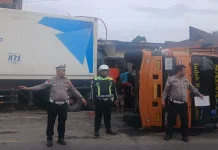 Kecelakaan Beruntun di Sibolangit, Kendaraan dan Rumah Warga Rusak