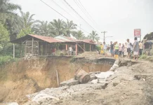 Bupati Tinjau Jalan Longsor, Pemkab Siapkan Jalan Alternatif