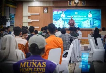 Rico Waas Ajak Mahasiswa Politeknik Ciptakan Solusi untuk Persoalan Kota