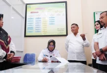 Sidak Puskesmas dan SMPN 1 Stabat, Tiorita Tekankan Disiplin dan Pelayanan