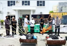 Bupati Labuhanbatu Turut Musnahkan Barang Bukti Inkrah