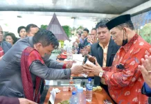 Mengupas Tradisi Tintin Marangkup pada Pernikahan Batak Toba