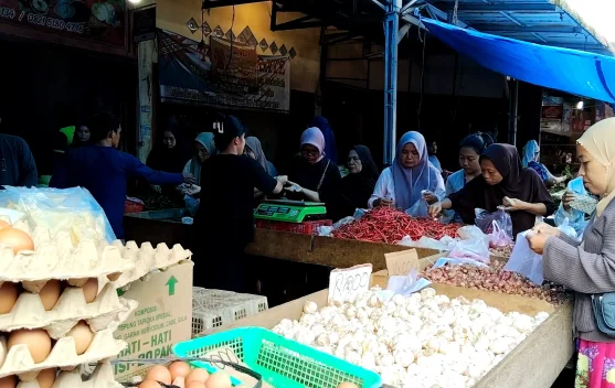 Komoditas Pangan di Pasar Sei Sikambing Kota Medan Kembali Naik