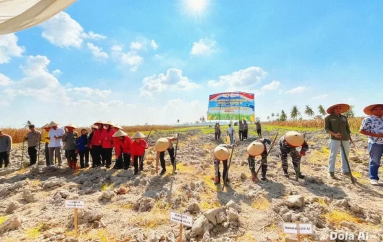 Polres Tanjungbalai Tanam Jagung Serentak