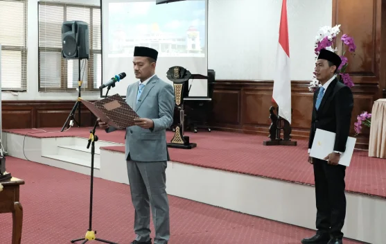 Mahy ruddin Minta ASN Tingkatkan Pelayanan Publik - RRI.co.id