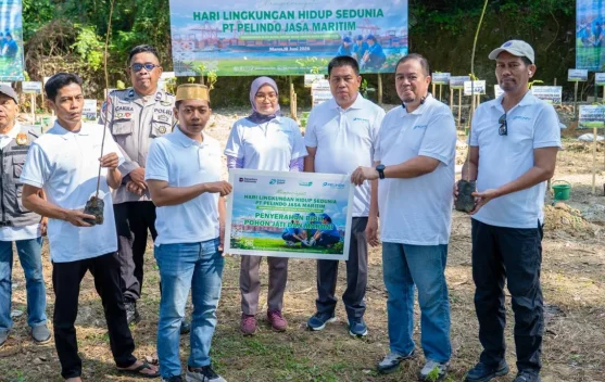 Pelindo Jasa Maritim Tanam 2.500 Pohon Keras di Maros