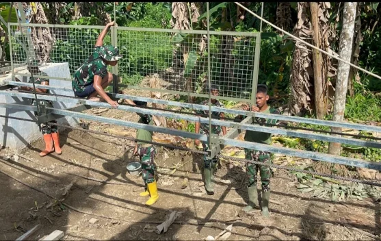 Satgas Bakti TNI Percepat Pembangunan Jembatan Gantung Sungai Sowu