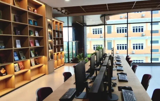 Universitas Satya Terra Bhinneka Himpun Belasan Ribu Buku