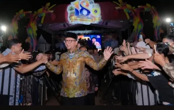 Bupati Labusel Tutup Pameran Pembangunan HUT ke-18 Labusel
