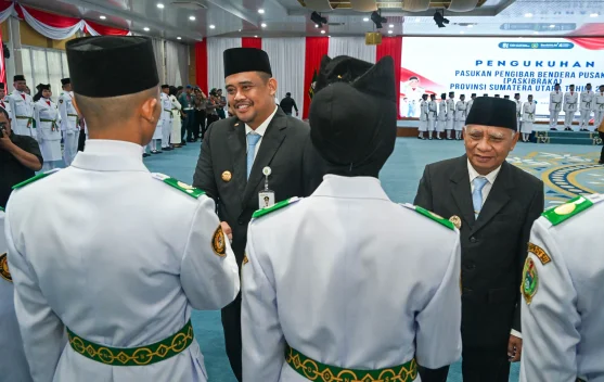 Bobby Nasution Kukuhkan 74 Paskibraka Sumut, Tekankan Peran sebagai Teladan Persa