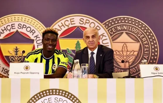 Bek Asal Ghana, Kojo Oppong Peprah Bergabung dengan Fenerbahce