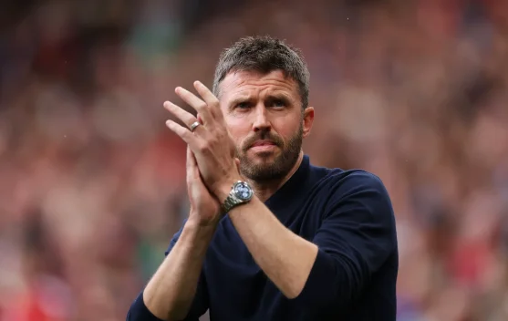 Michael Carrick Memuji Penampilan Kobbie Mainoo yang Luar Biasa