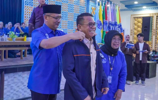 Pemko Medan Beri Beasiswa bagi Mahasiswa Berprestasi dan Kurang Mampu