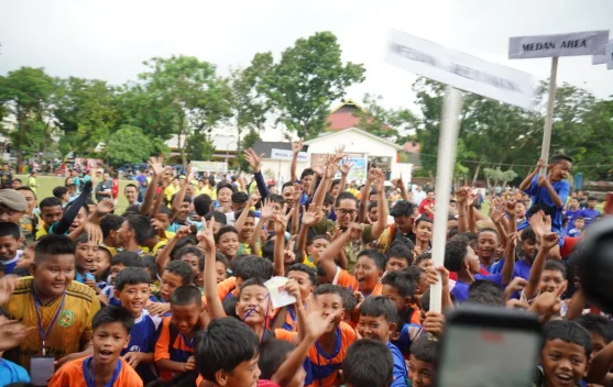 Atlet Ikut Ikut Kejuaraan Sepak Bola Pelajar Antarkecamatan Piala Walkot