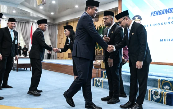 Bobby Nasution Lantik Tiga Pejabat Eselon II