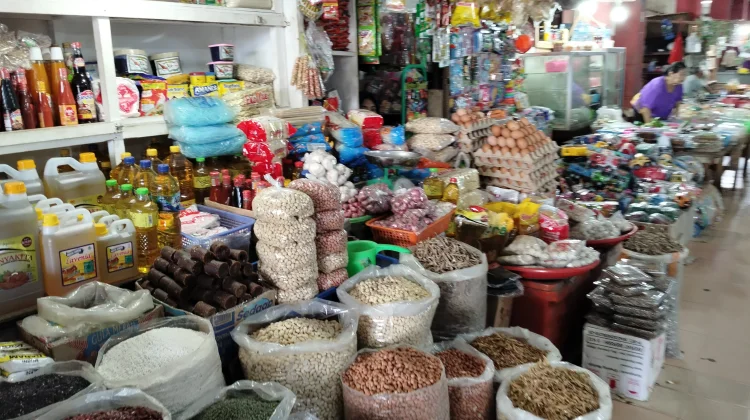Update Harga Telur Ayam di Pasar Wamanggu Merauke
