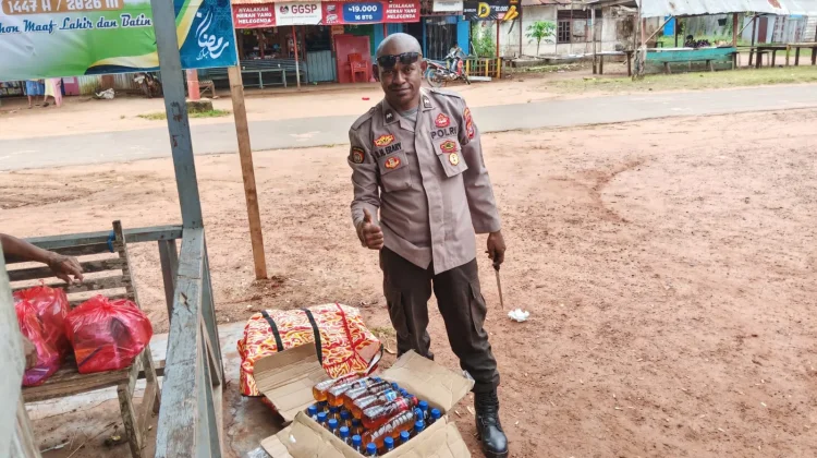 Gagalkan Peredaran Puluhan Botol Miras Ilegal
