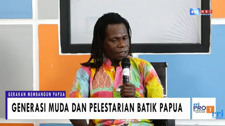 Generasi Muda Lestarikan Batik Papua