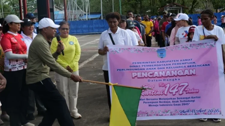Pemkab Asmat Gelar Jalan Santai Peringatan Hari Kartini