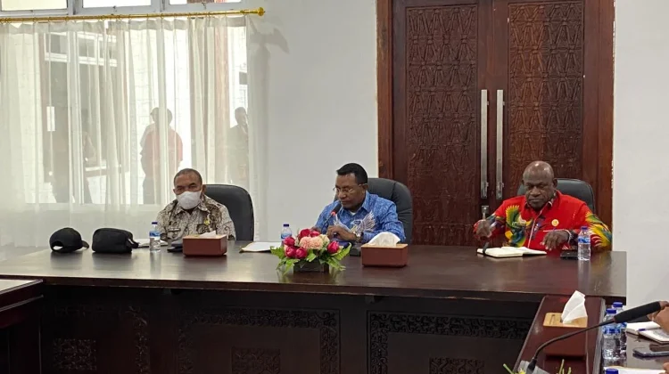 Bupati Asmat Kumpulkan Kepala Distrik Bahas Efisiensi Anggaran