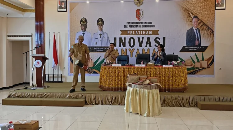 Disparekraf Merauke Gelar Pelatihan Inovasi Anyaman