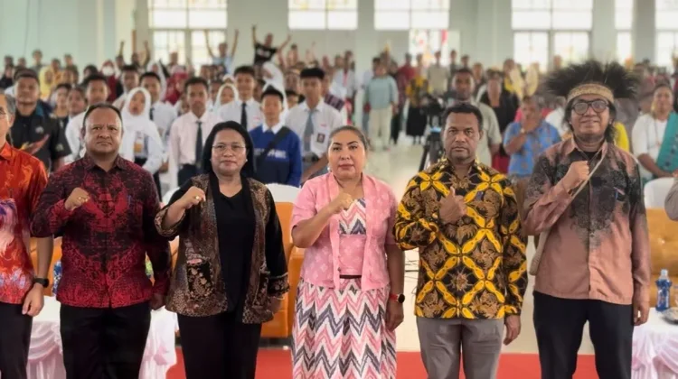 Bupati Mappi Ajak Guru Kreatif Gunakan Teknologi