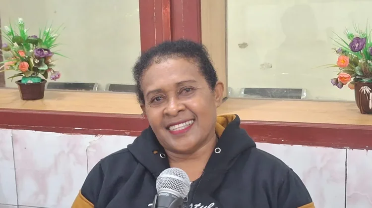 Pengabdian Bidan di Pedalaman Papua