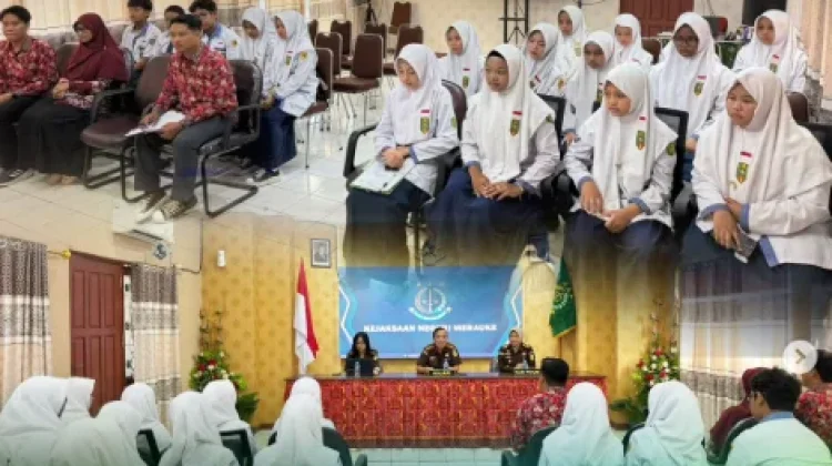 Siswa SMP Muhammadiyah Merauke Ikuti Edukasi Hukum di Kejaksaan Negeri Merauke