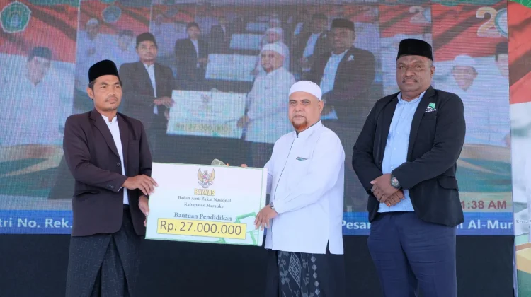 Baznas Merauke Berikan Bantuan Pendidikan untuk Santri OAP