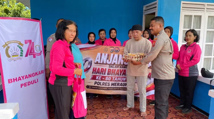 Polsek Merauke Gelar Anjangsana Sambut Hari Bhayangkara ke-80