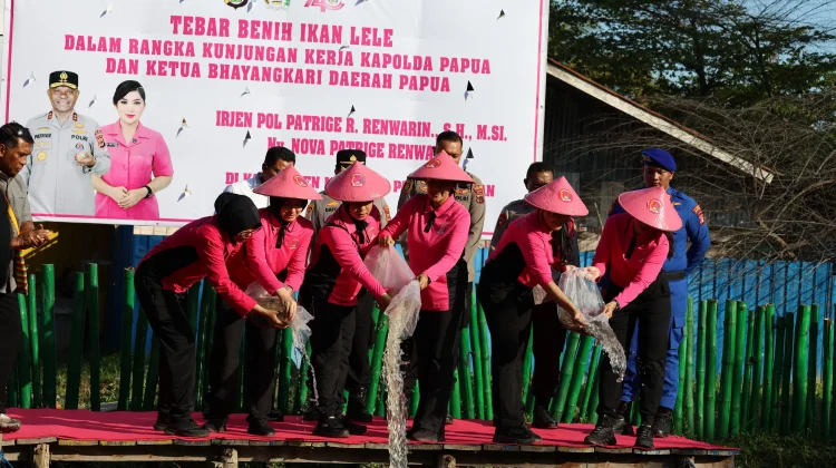 Tebar Benih Lele untuk Ketahanan Pangan