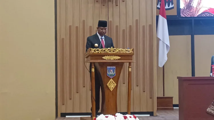 Gubernur Apolo Safanpo Sampaikan Pertanggungjawaban APBD Papua Selatan TA 2025