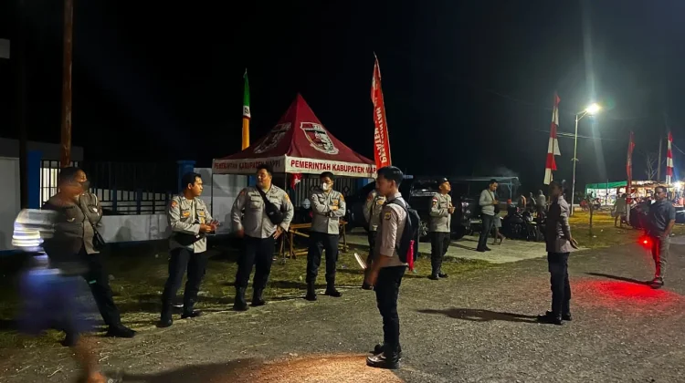 Razia Sajam di Area Pasar Malam, Puluhan Sajam Diamankan
