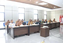 Gubernur Apolo Dorong Pengadaan Transportasi Bus Bagi ASN