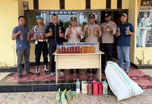 Polsek Kurik Amankan Puluhan Liter Miras Lokal