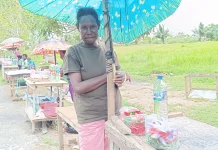 Cerita Penjual Bunga Tabur, Peziarah Meningkat jelang Lebaran